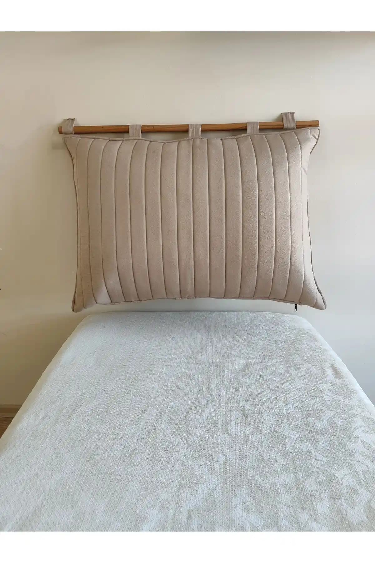 Yatak Başlığı Yastıklarıyla Yatak Odası Dekorasyonunda Şıklık ve Konfor Sağlama