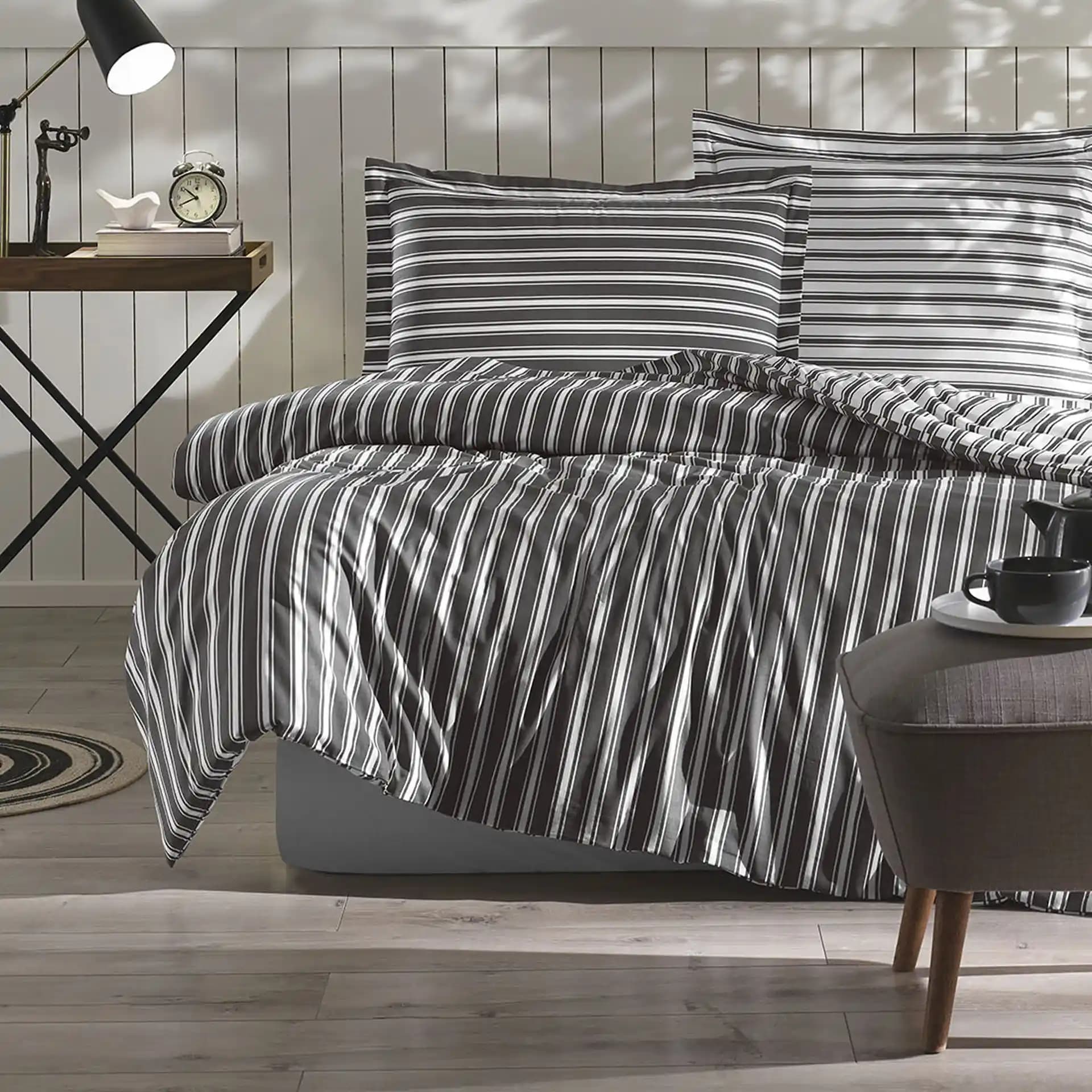 Yatak Odası Dekorasyonunda Çarşaf ve Nevresim Takımlarının Rolü ve Trendler