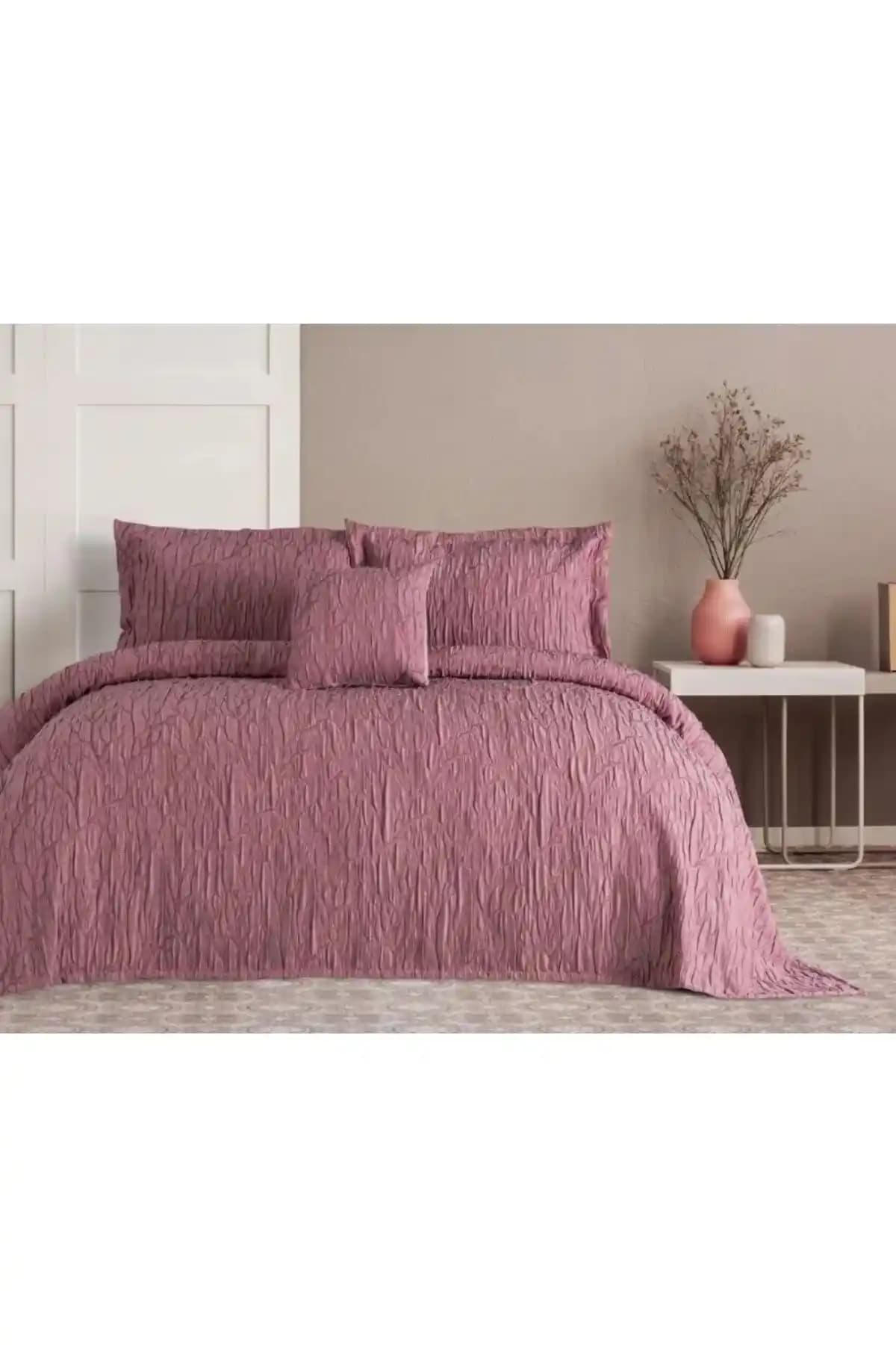 Yatak Odası Dekorasyonunda Özdilek Yatak Örtüsü Takımlarının Avantajları ve Seçim Rehberi