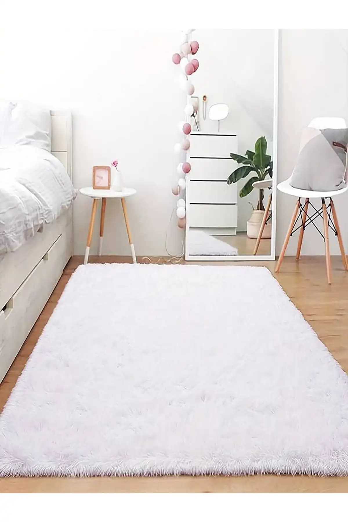 Yatak Odası Dekorasyonunda Peluş Halı Seçenekleri ve Dekorasyon Fikirleri