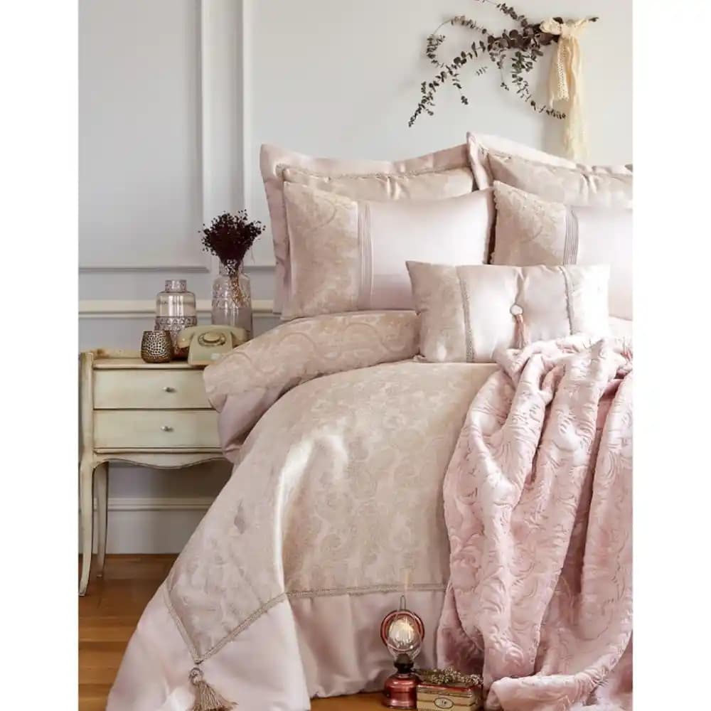 Yatak Odası İçin Çeyiz Seti Dekorasyonu Trendleri ve Uygulama İpuçları