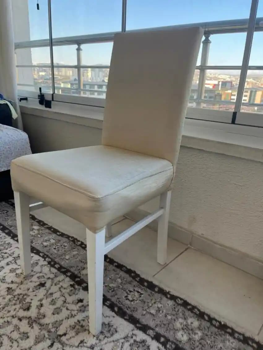 Yemek Masası Koltuk Seçiminde Estetik ve İşlevselliği Bir Arada Sağlama Rehberi