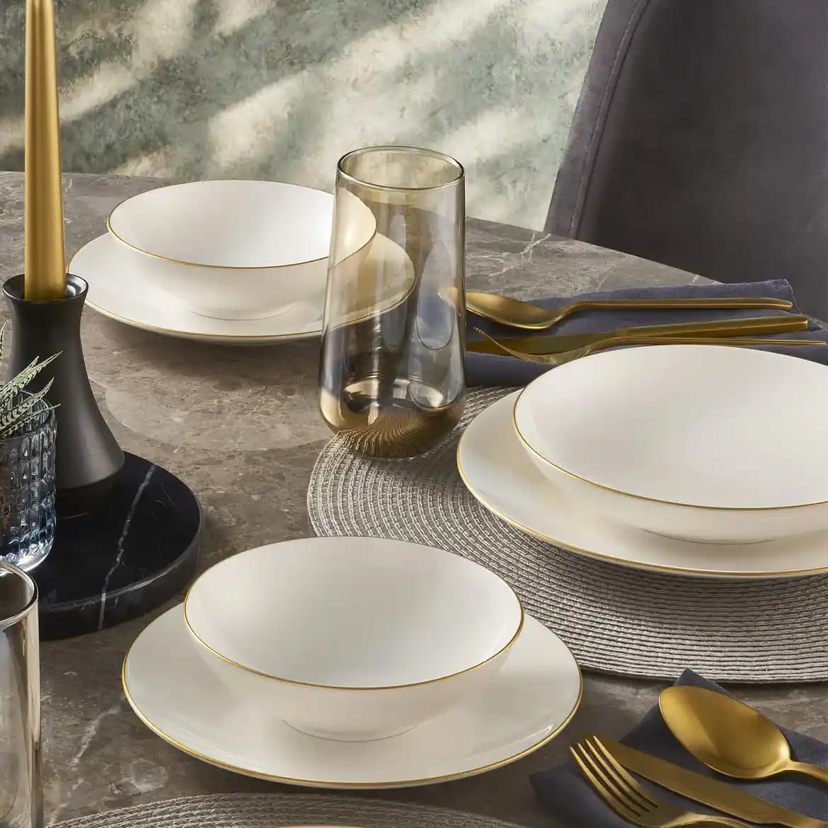 Yemek Takımı Modelleri ve Dekorasyonda Uyum Sağlayan Seçenekler