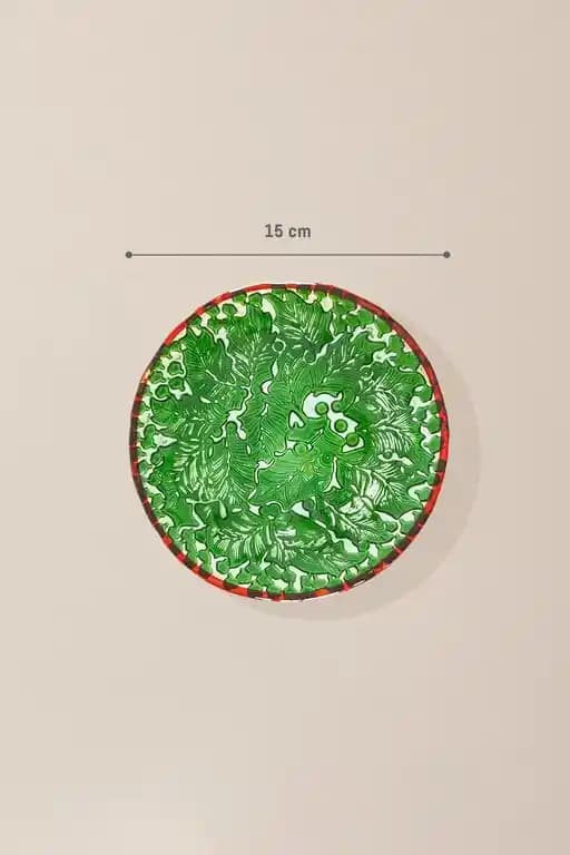 Yeşil Pasta Tabağı ile Dekorasyonda Ferah ve Şık Dokunuşlar