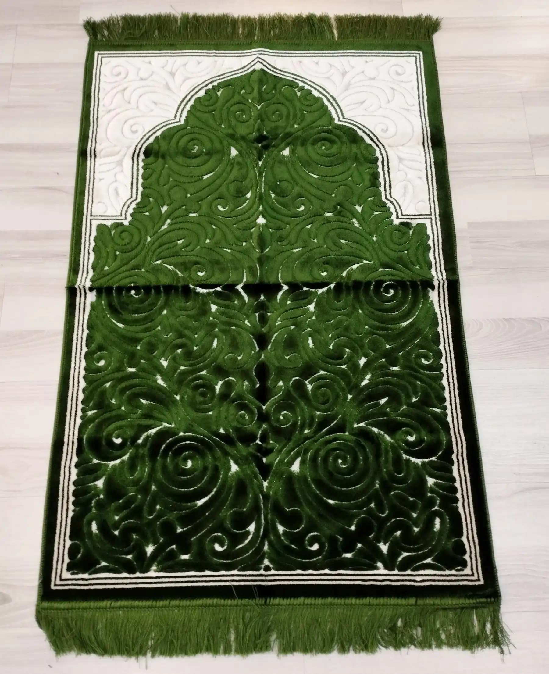 Yeşil Seccade ile Dekorasyonda Zarafet ve Anlam Katmanın Yolları
