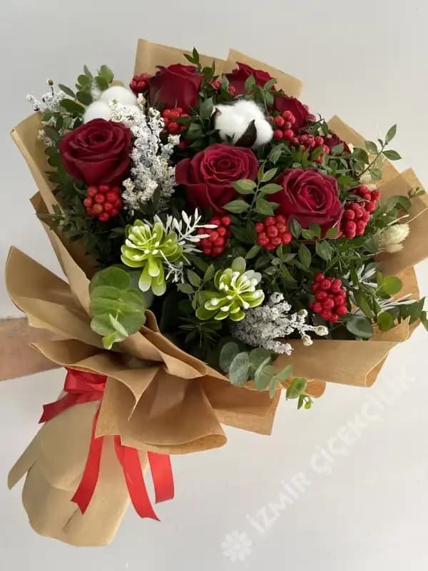 Yılbaşı Buketleri ile Ev Dekorasyonunu Zenginleştirme Rehberi