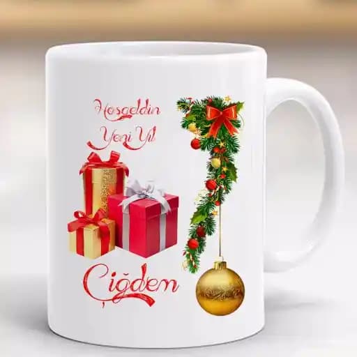 Yılbaşı Dekorasyonunda Kullanılan Sıcak ve Şık Yılbaşı Kupaları