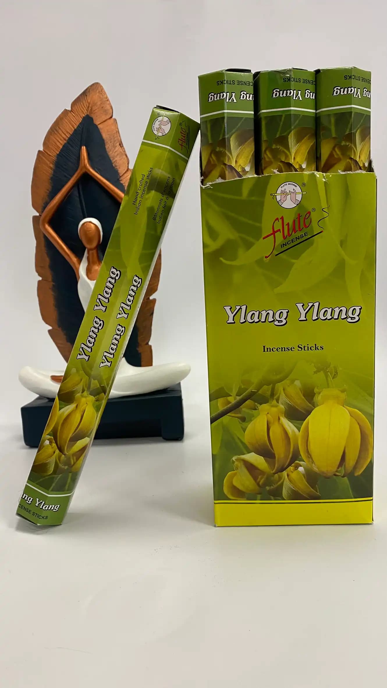 Ylang Ylang Tütsüsü ile Doğal ve Estetik Dekorasyon Fikirleri
