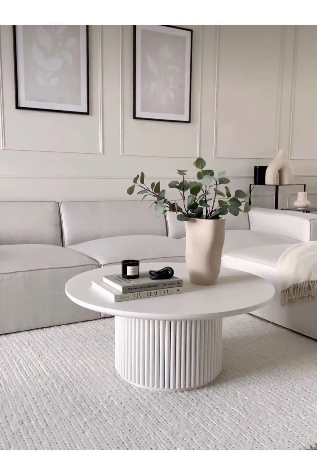 Yuvarlak Beyaz Orta Sehpa: Modern Dekorasyonun Şık ve Fonksiyonel Parçası