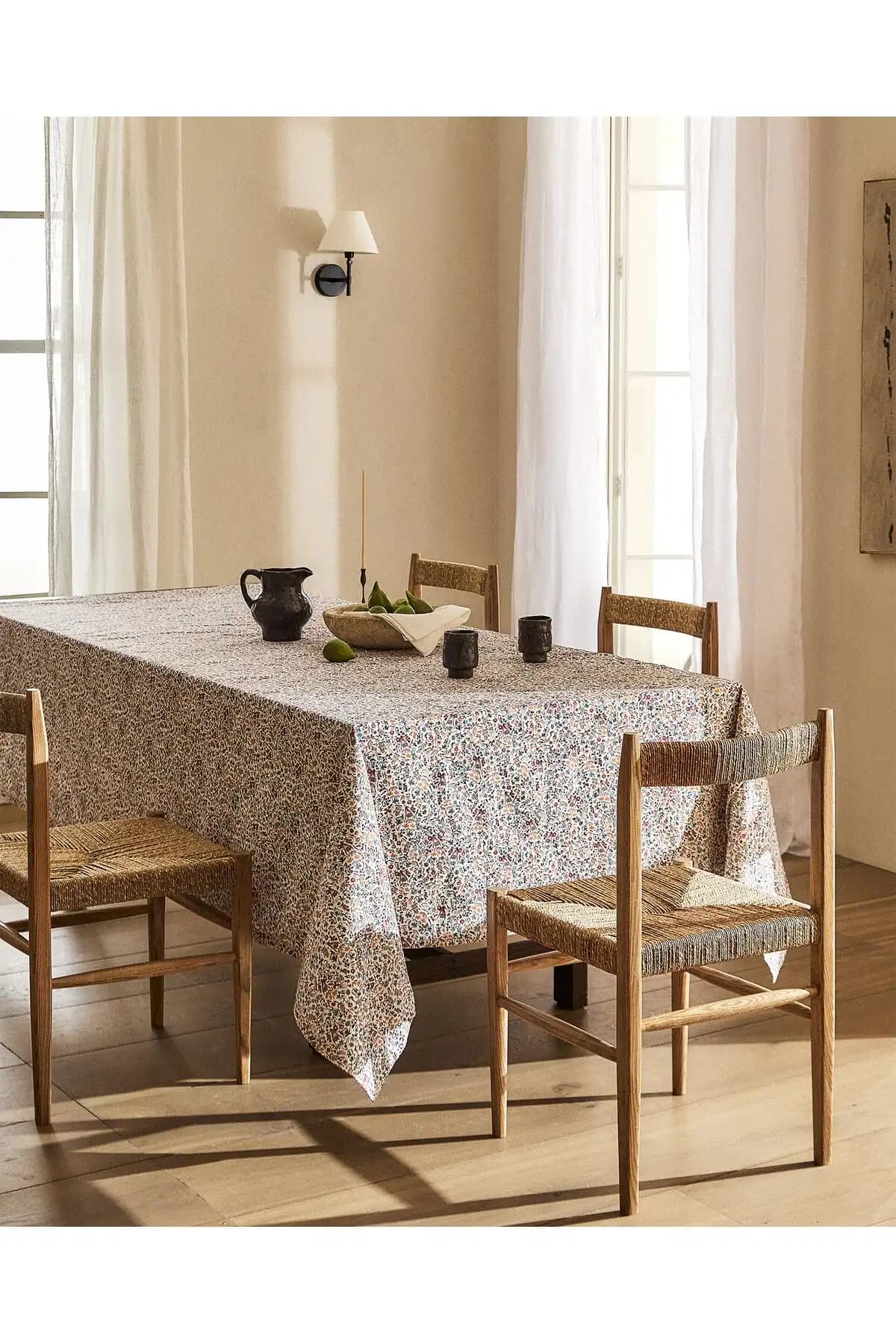 Zara Home Masa Örtüsü Koleksiyonu: Şıklık ve Fonksiyonelliğin Buluşması