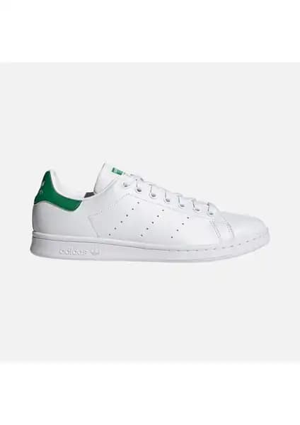 Adidas Stan Smith ve New Balance 408 Karşılaştırması: Hangi Model Sizin İçin Uygun 1