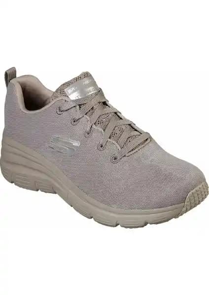 Skechers Fashion Fit-Wild Aura ve Hillcrest Nature Walk Karşılaştırması