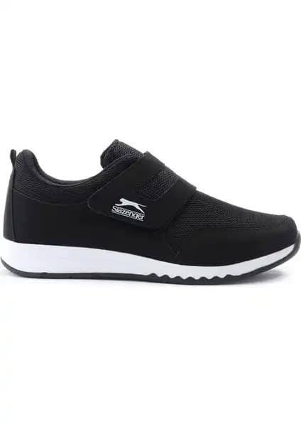 Slazenger Kadın Sneaker Karşılaştırması: ALISON I ve ZEKKO Modellerinin Özellikleri ve Kullanıcı Yorumları 1