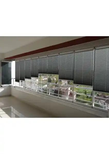 Denas Store Plise Perde ve NetworkAvm Bambu Gri Zebra Stor Perde Karşılaştırması