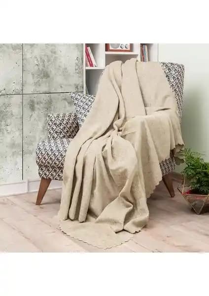 Latuda ve Miracolo Home Koltuk Örtüsü Karşılaştırması: Dayanıklılık ve Estetik Analizi