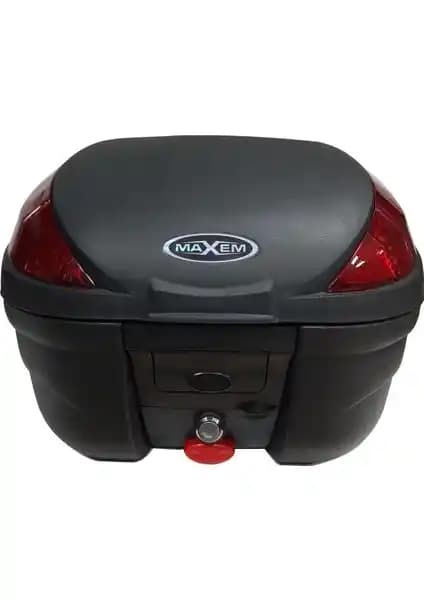 Maxem Siyah Arka Çanta SL-35 ve Giza Motor 33 Litre Motosiklet Çantası Karşılaştırması