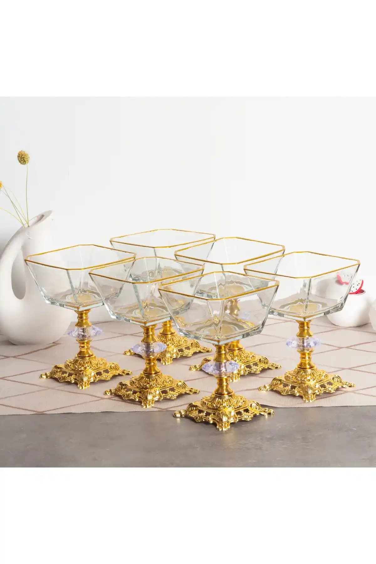 Elta Collection Karen 6 Parça Döküm Ayaklı Sunumluk Seti Modern ve Çok Yönlü Kullanım İmkanı Sunar