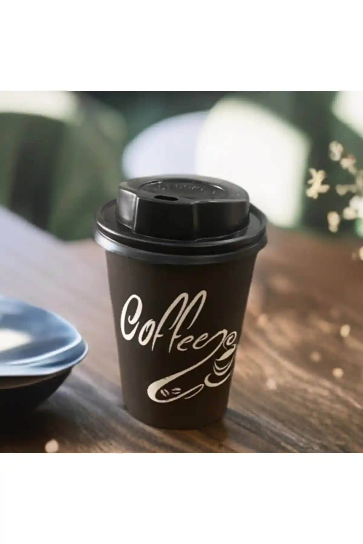 Genel Markalar 8 Oz Siyah Kapaklı Karton Bardak: Estetik ve Fonksiyonellik Bir Arada