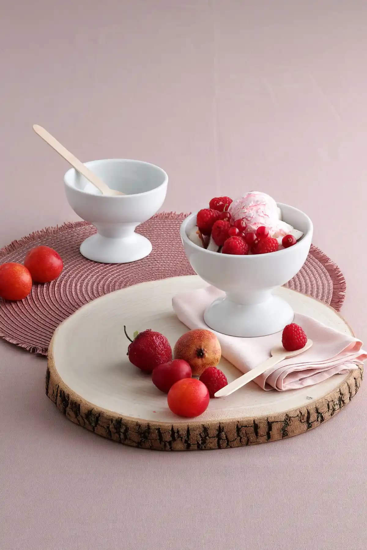 Güral Porselen 2'li 10 Cm Dondurmalık Seti Şık ve Dayanıklı Tasarım Özellikleri