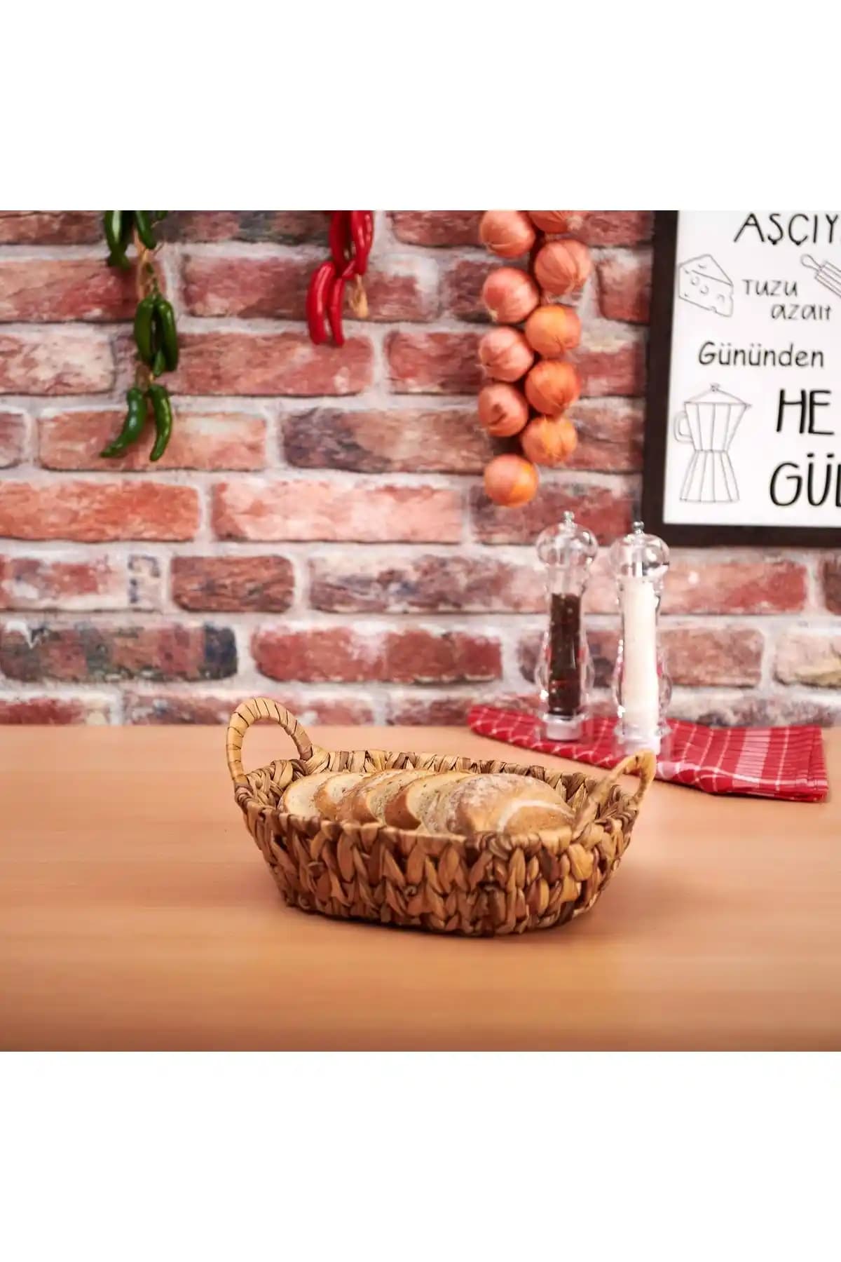 Naturalove Ekmek Sepeti: Estetik ve İşlevselliği Bir Arada Sunan Doğal Hasır Tasarım