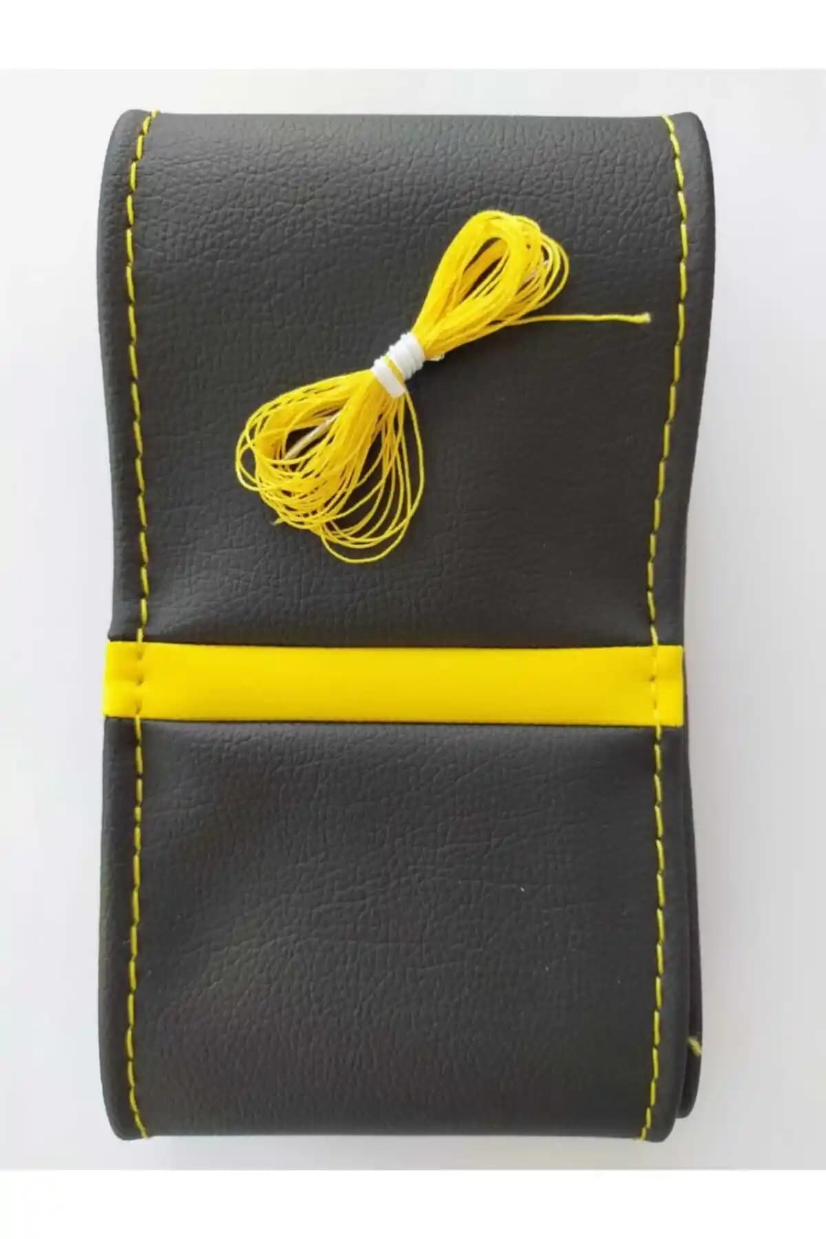 Özgüven Oto Giyim Dikmeli Direksiyon Kılıfı: Şık ve Dayanıklı Araba Aksesuarı