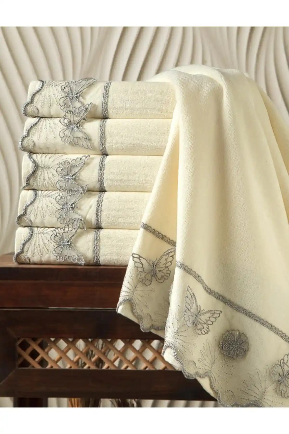 AYHANHOME ve Binnur Home Havlu Setleri Karşılaştırması: Özellikler ve Seçim İpuçları