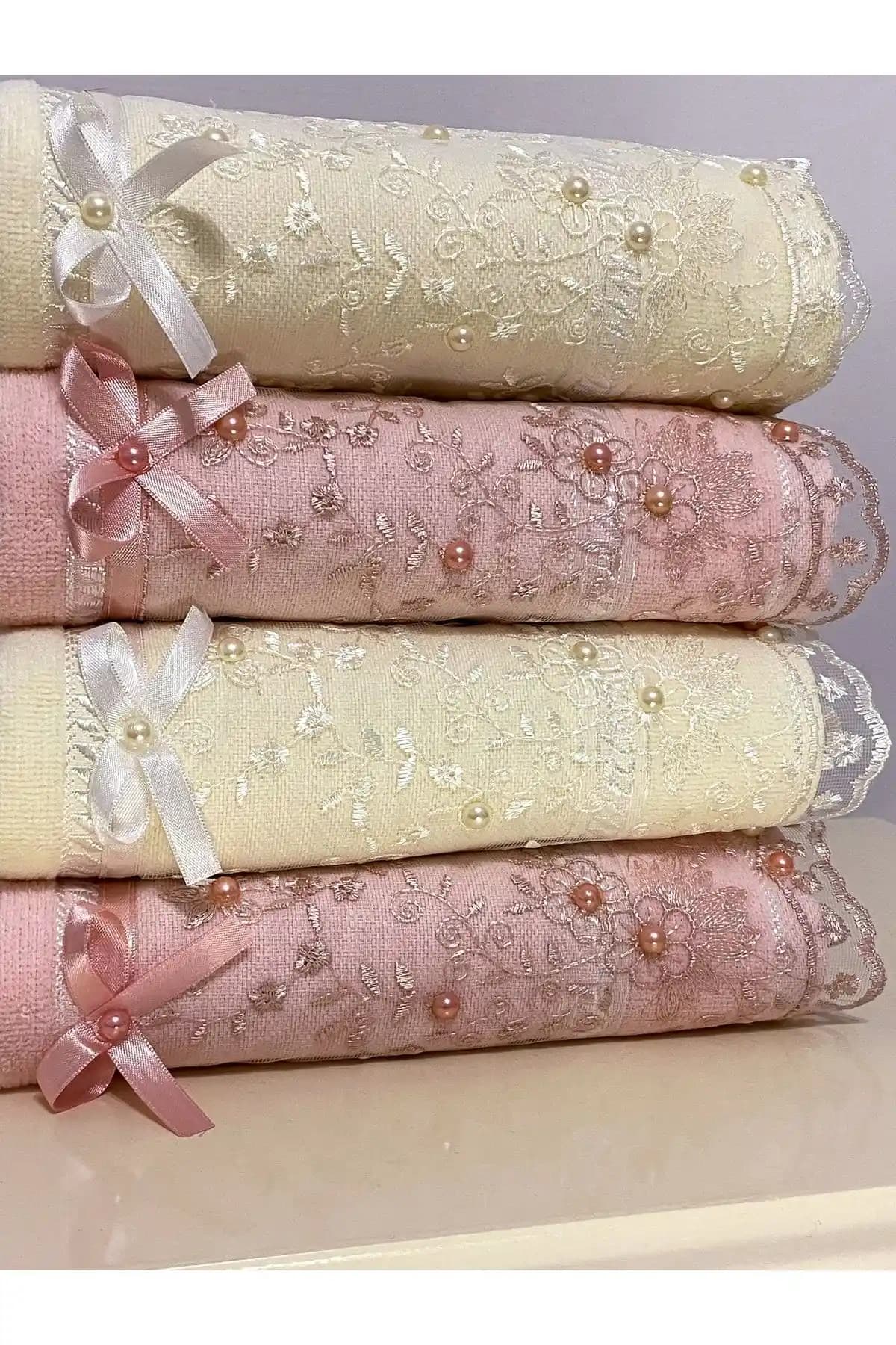 AYHANHOME ve Kardelen Havlu Setleri Karşılaştırması: Hangi Ürün Daha Uygun