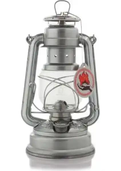 Feuerhand 276 Gazlı Fener: Dayanıklı ve Estetik Dış Mekan Aydınlatma Çözümü