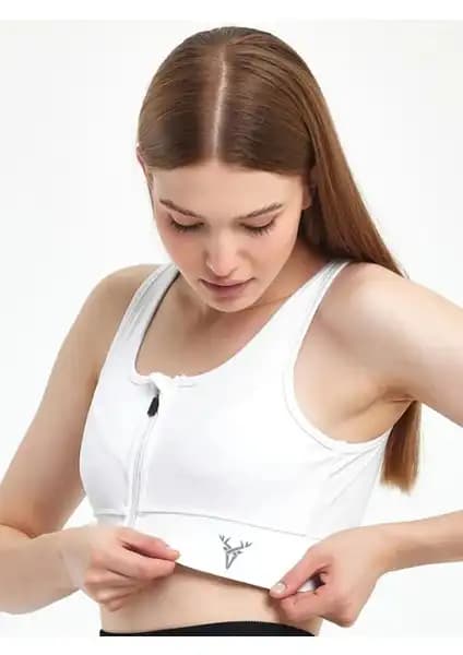 Kadınlar İçin Fermarlı Spor Büstiyer: Şıklık ve Konforun Buluştuğu Modern Tasarım