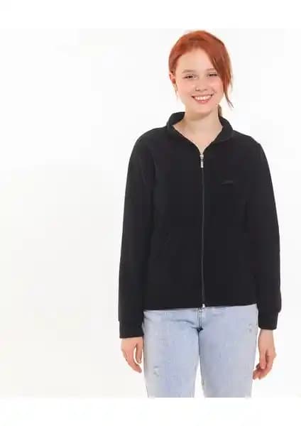 Slazenger SOUL I Kadın Polar Siyah: Şıklık ve Konfor Sunan Dayanıklı Kış Giyim Ürünü