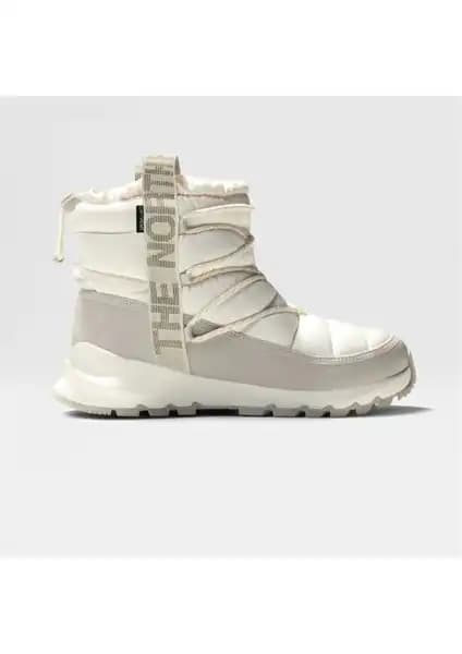 The North Face Kadın Outdoor Bot Bej/Krem: Su Geçirmez, Hafif ve Şık Tasarım
