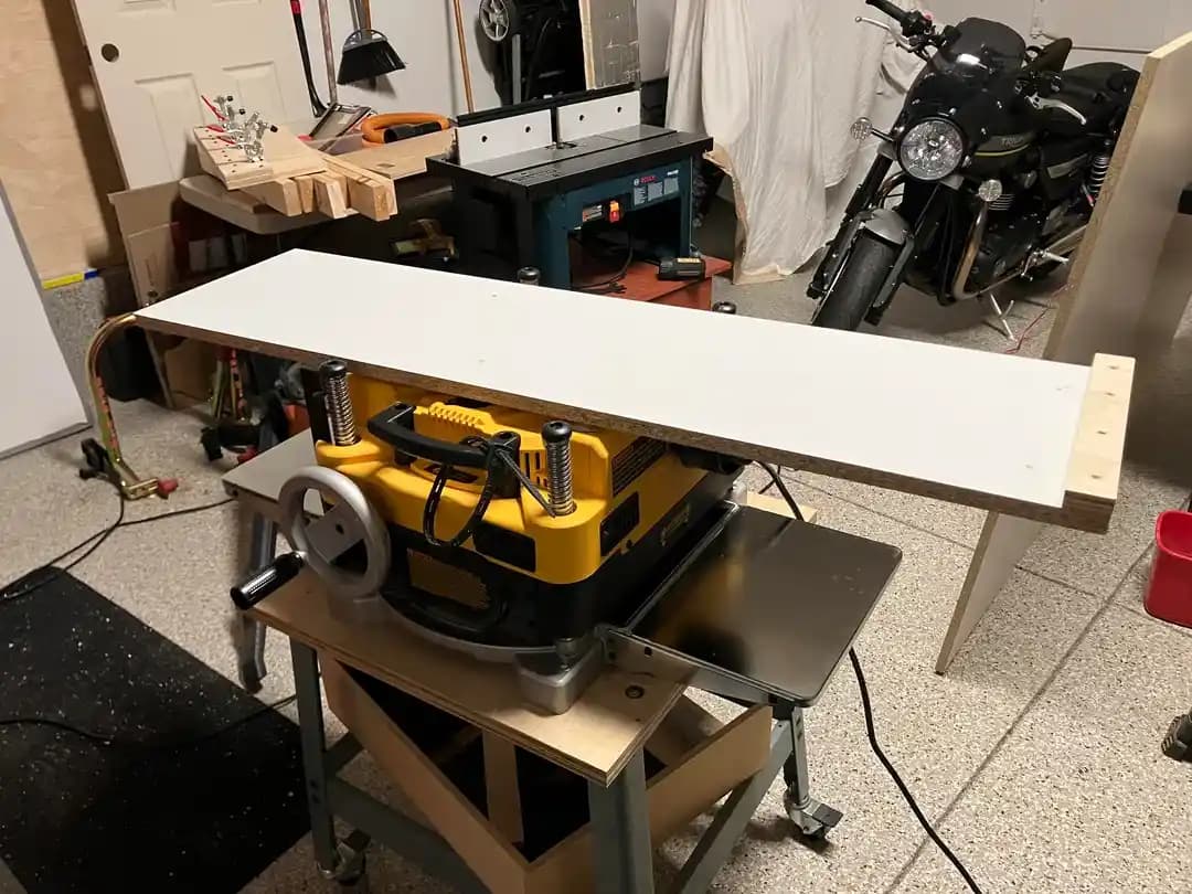 Ahşap Planya Makinelerinde Snipe Problemi ve Etkili Çözüm Yöntemleri