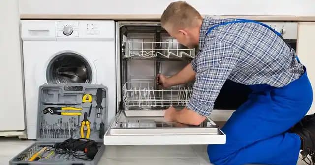 Bulaşık Makinesi Değişimi ve Onarımı: Marka Seçimi, Sorunlar ve Teknik İpuçları