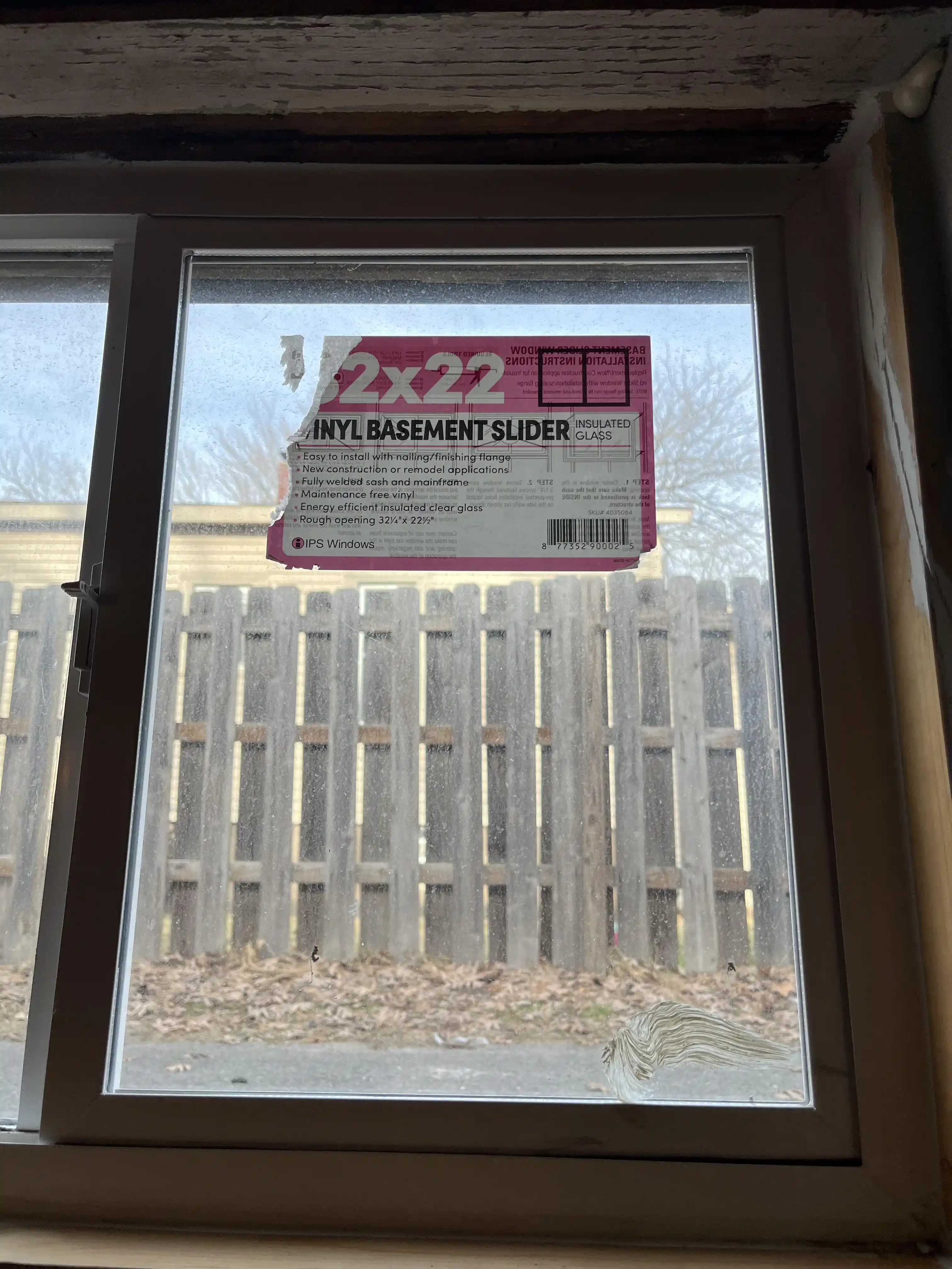 Cam Yüzeylerde Etiketlerin Güvenli ve Etkili Şekilde Çıkarılması Yöntemleri