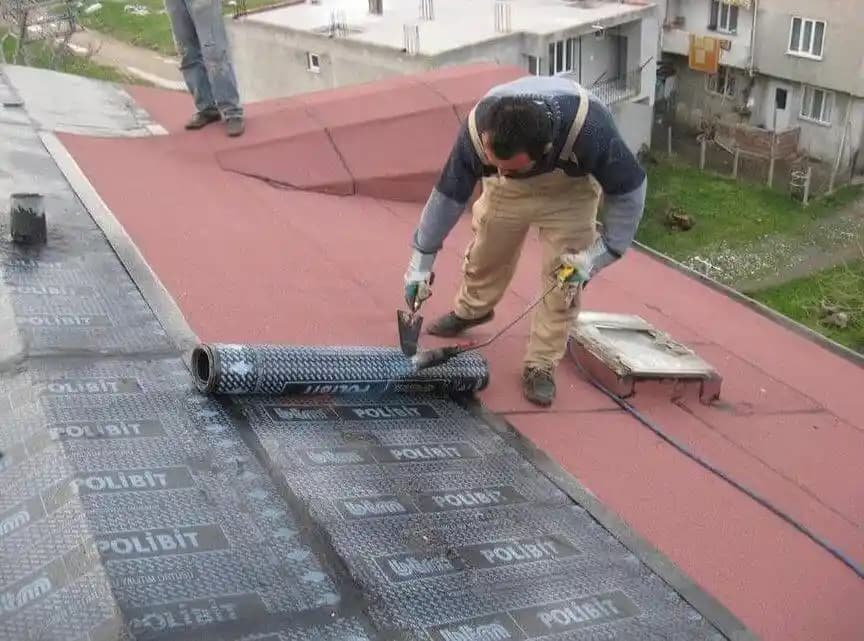 Çatı Tamiratında Mutfak Davlumbazı Egzoz Borusuna Moloz Düşmesi ve Çözüm Yöntemleri