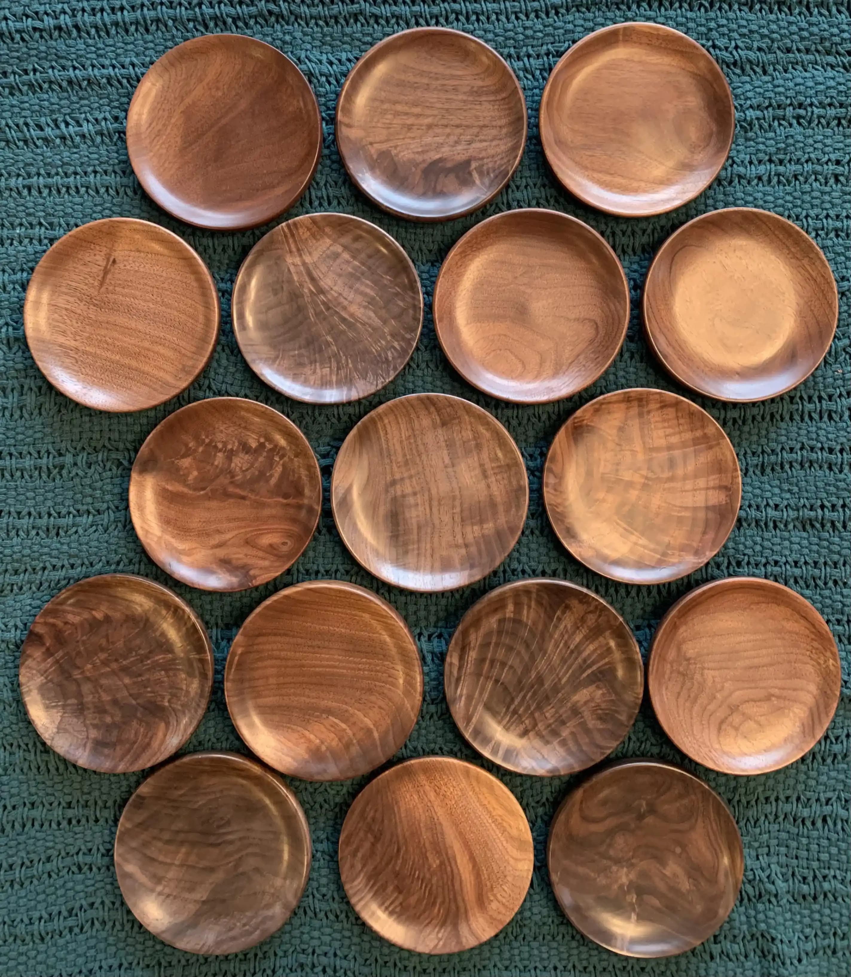 Ceviz Ağacından Döndürülmüş Valet Tepsileri: Yapım Süreci ve Teknik Detaylar