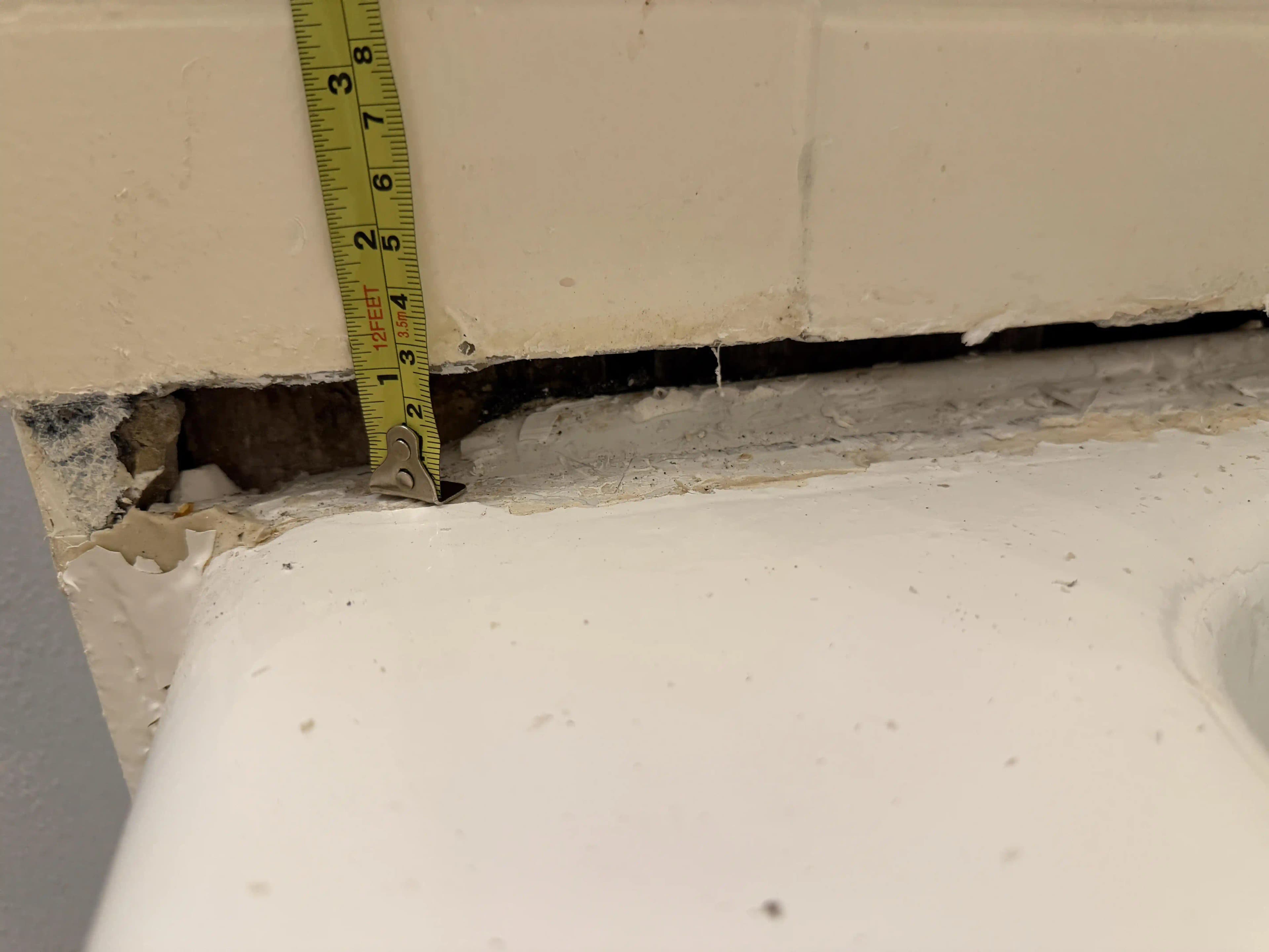 Duvar ve Küvet Arasındaki 1 İnçlik Boşluğun Doğru Dolgusu ve Yapısal Riskleri