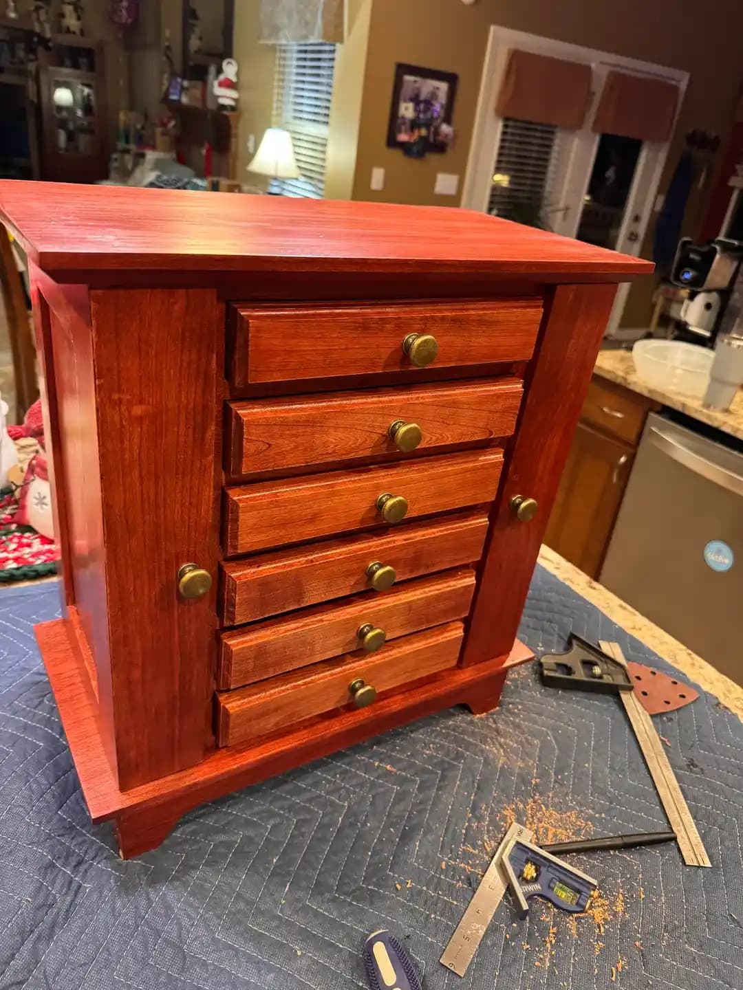 Kızınızın Takı Sandığını Tamamlamak İçin Ahşap İşçiliğinde Detaylar ve İpuçları