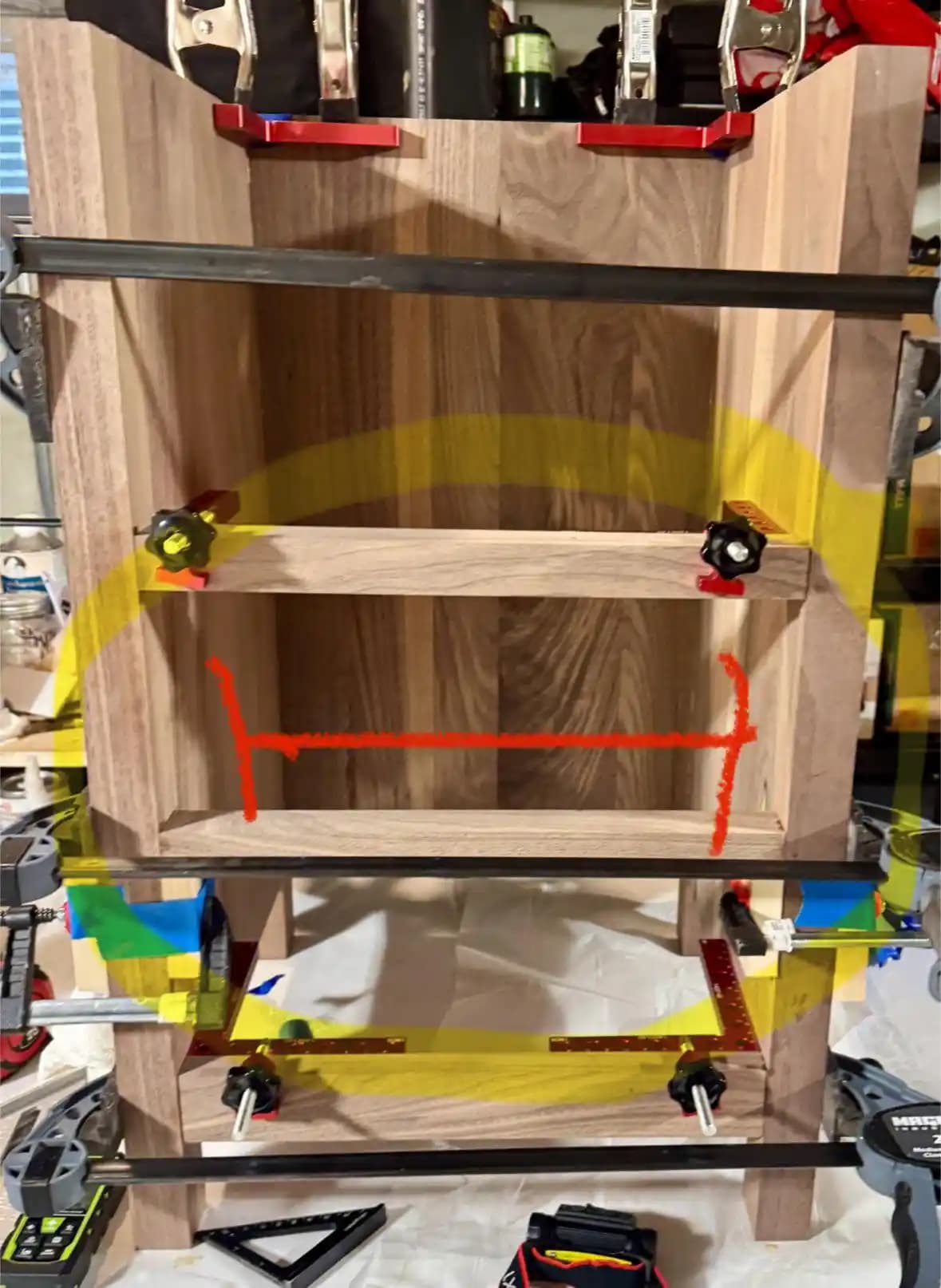 Mobilya İç Boşluk Ölçümlerinde Hassas Araçlar ve Doğru Ölçüm Yöntemleri