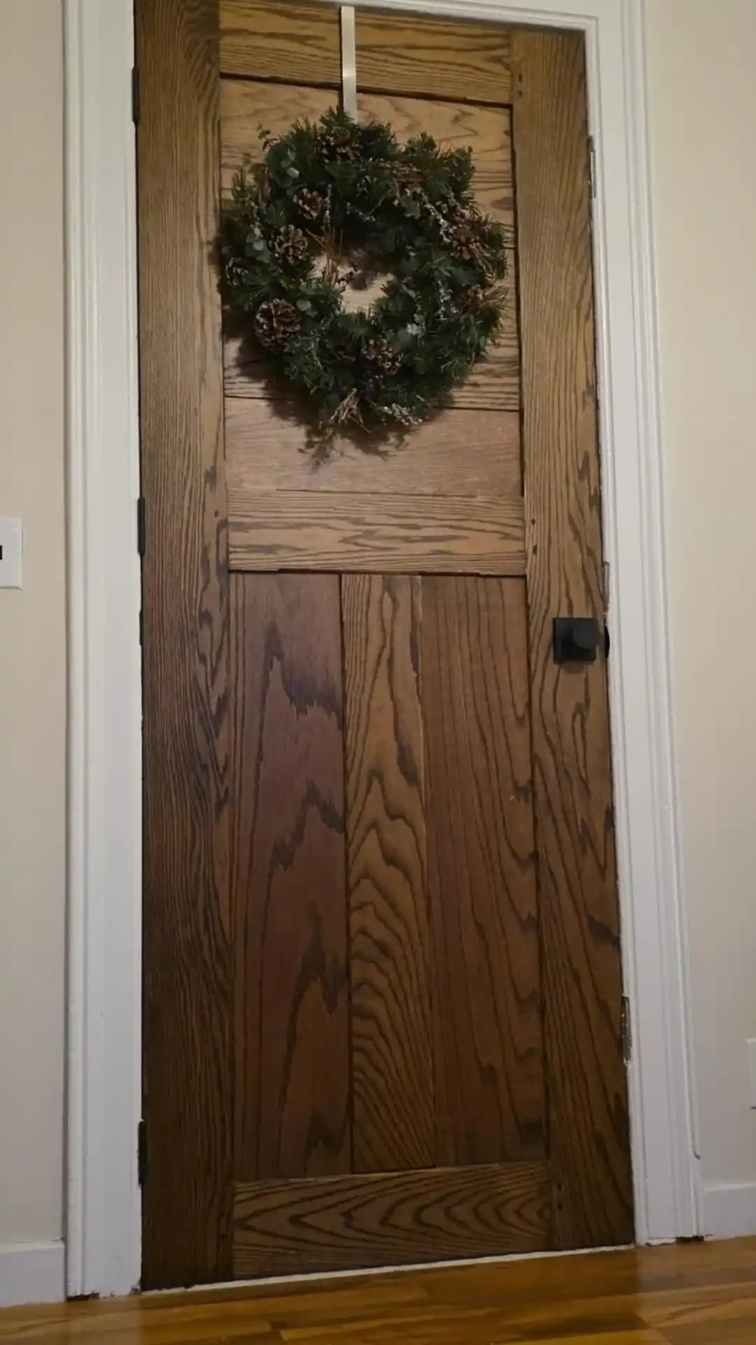 Özel Ölçüde Ahşap Kapı Yapımı: Red Oak Kullanımı ve Temel Teknikler