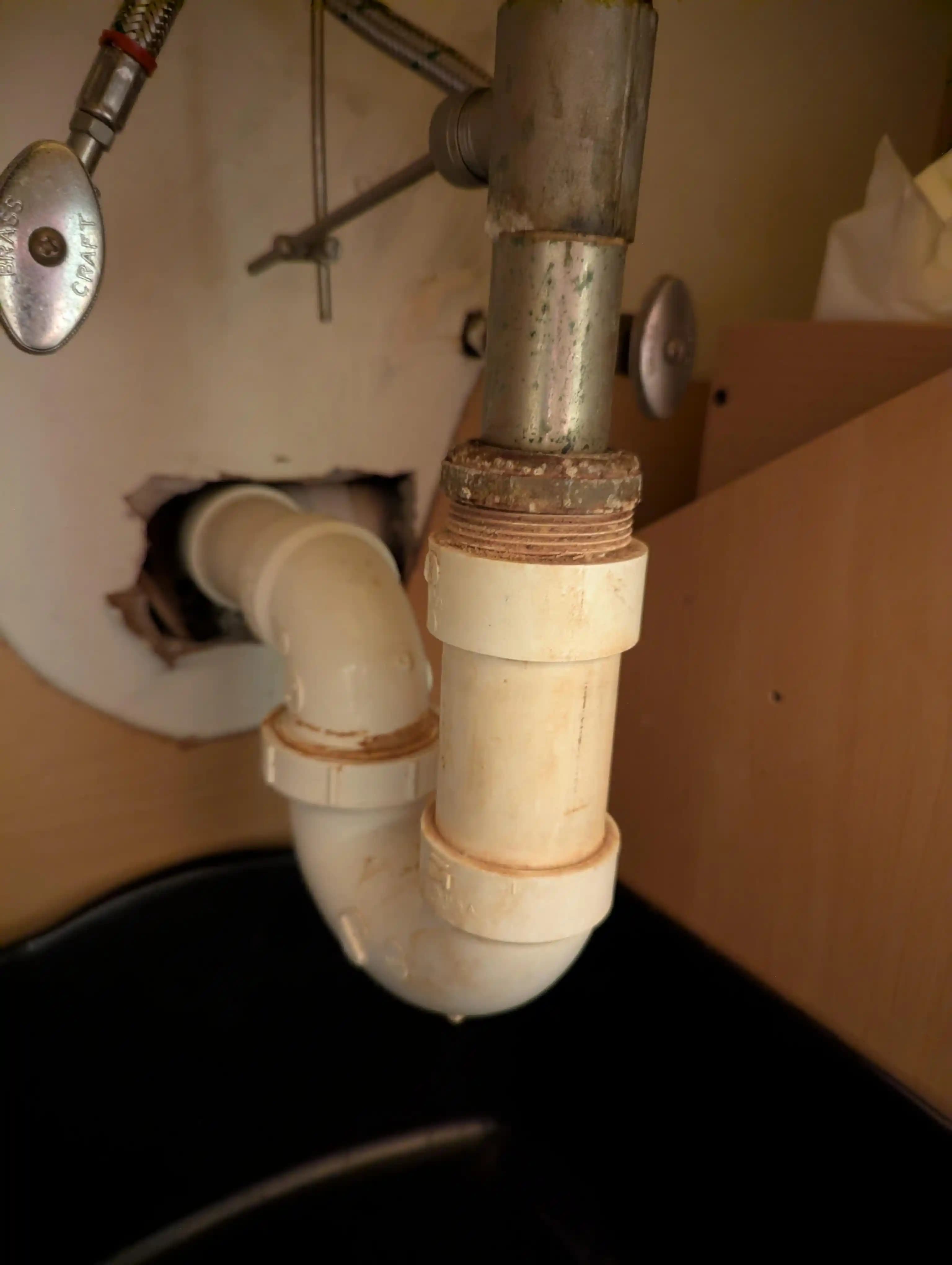 P-Trap Temizliği ve Metal Kollu PVC Boru Bağlantılarında Dikkat Edilmesi Gerekenler