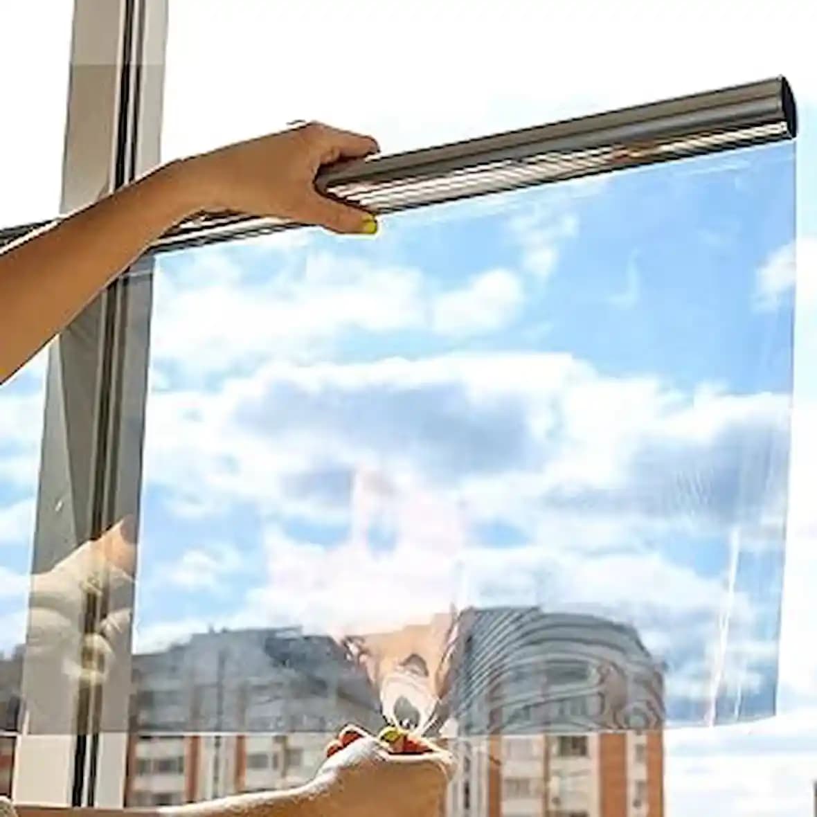 Pencere Filmleri Isı ve Güneş Korumasında Etkili Bir Çözüm Mü? Kalite ve Uygulama Önemli