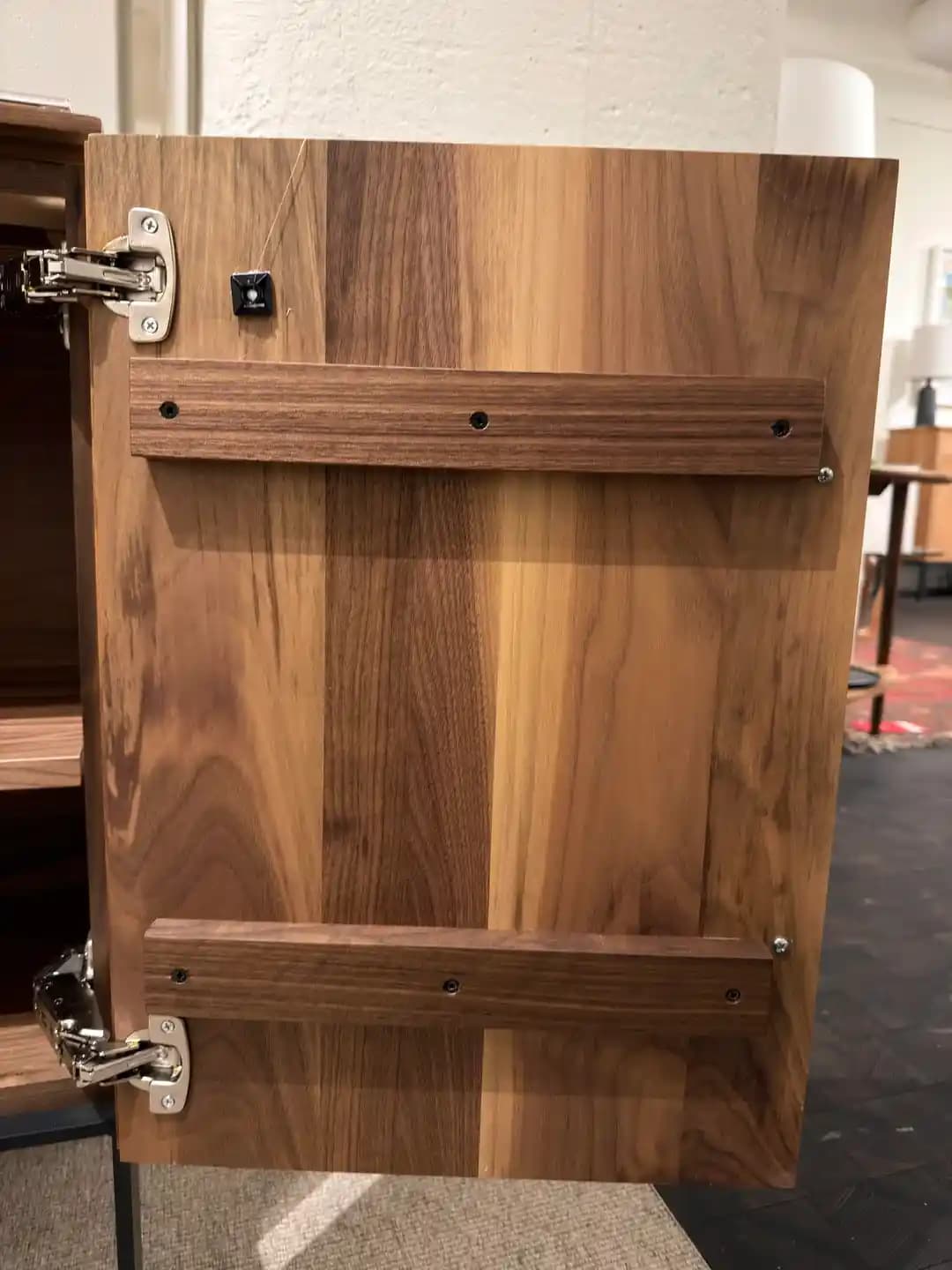 Room & Board Mobilyalarında Battens Kullanımı ve Ahşap Deformasyonunu Önleme Yöntemleri