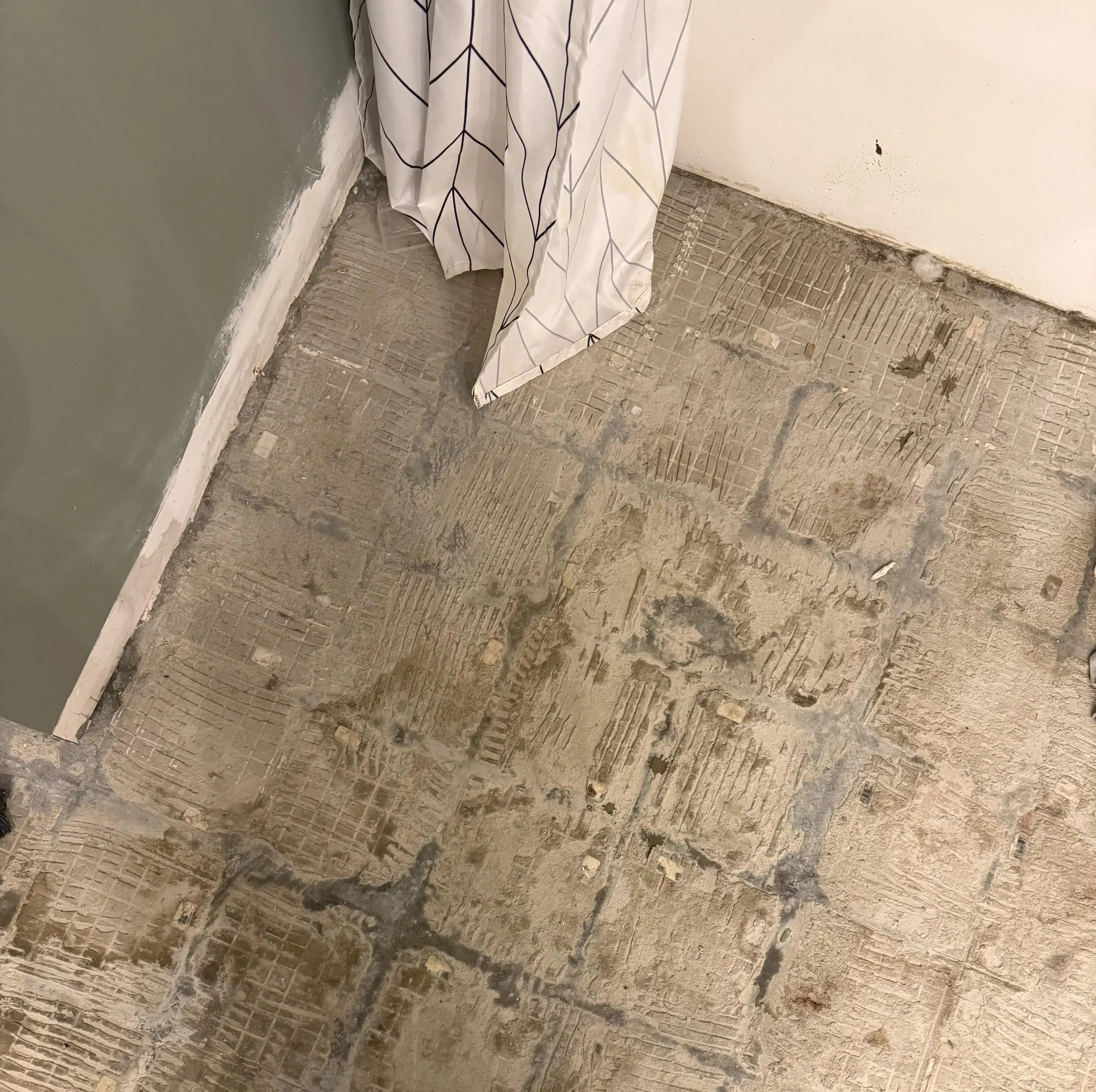 Seramik Harcının Beton Alt Zeminden Temizlenmesi İçin Etkili Yöntemler ve Ekipmanlar