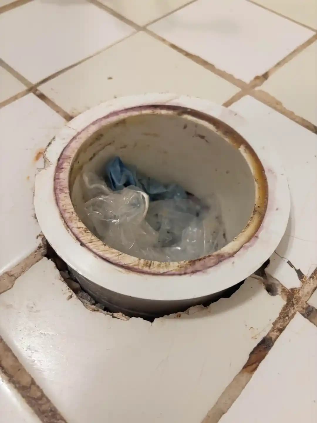 Tuvalet Flanşının Değiştirilmesi: Doğru Montaj ve Uygulama Yöntemleri