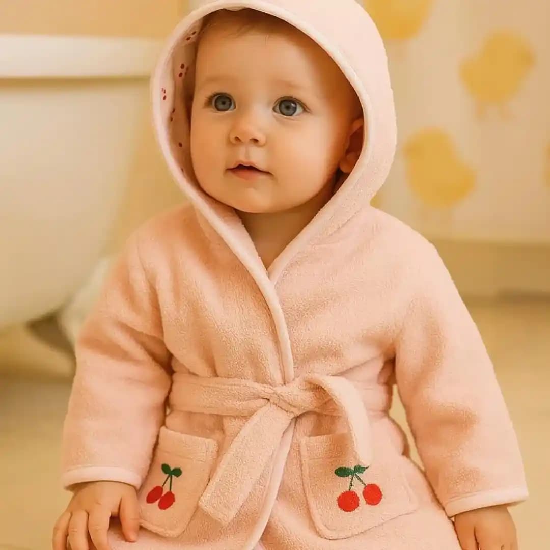 Bebek Odası Dekorasyonunda Sık Bornoz Seçimi ve Uygunluk İpuçları