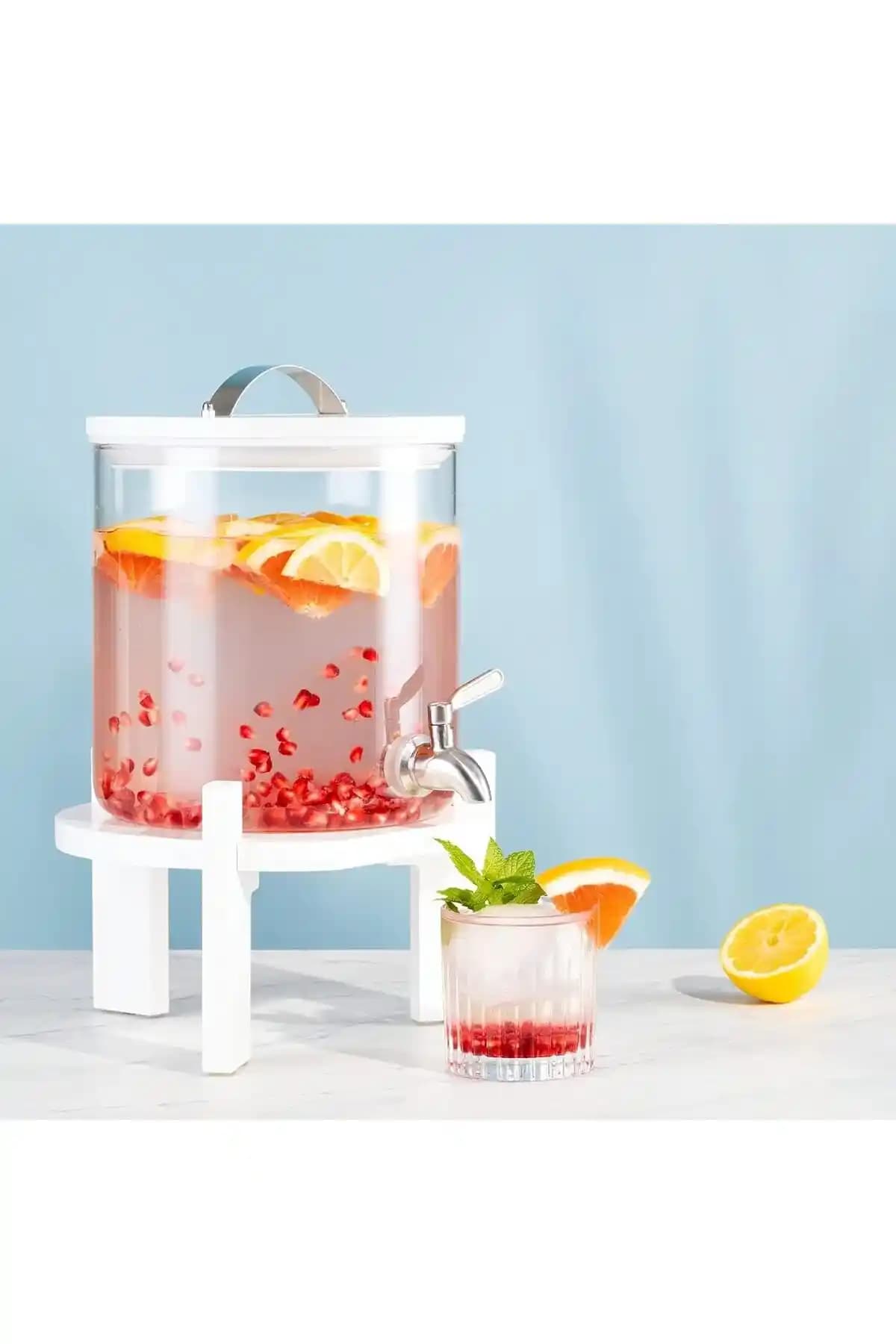 Cam Su Sebili ile Ev Dekorasyonunda Fonksiyonellik ve Estetiğin Uyumunu Yakalamak