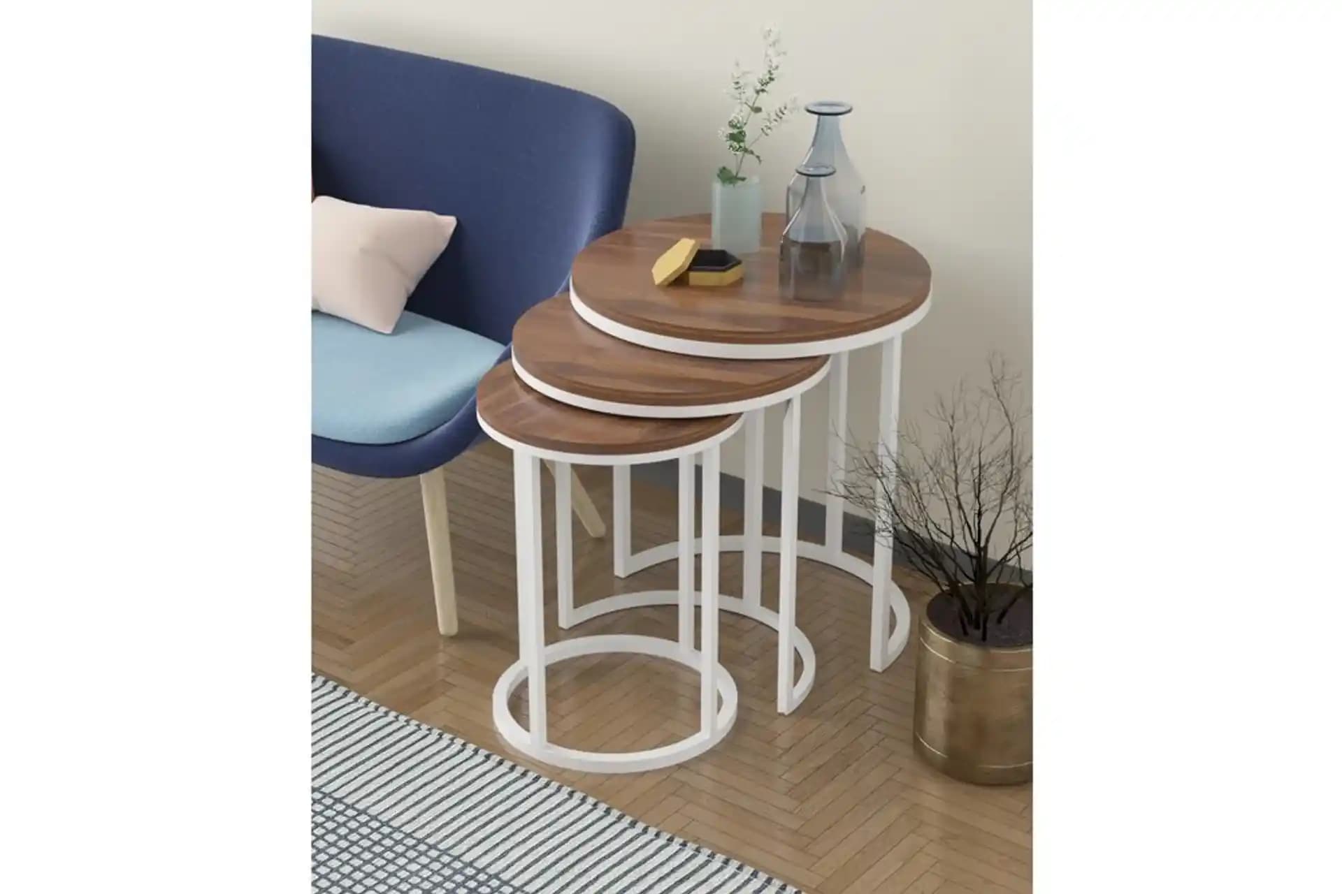 Ceviz Beyaz Zigon Sehpa: Modern Tasarım ve Fonksiyonellik Bir Arada