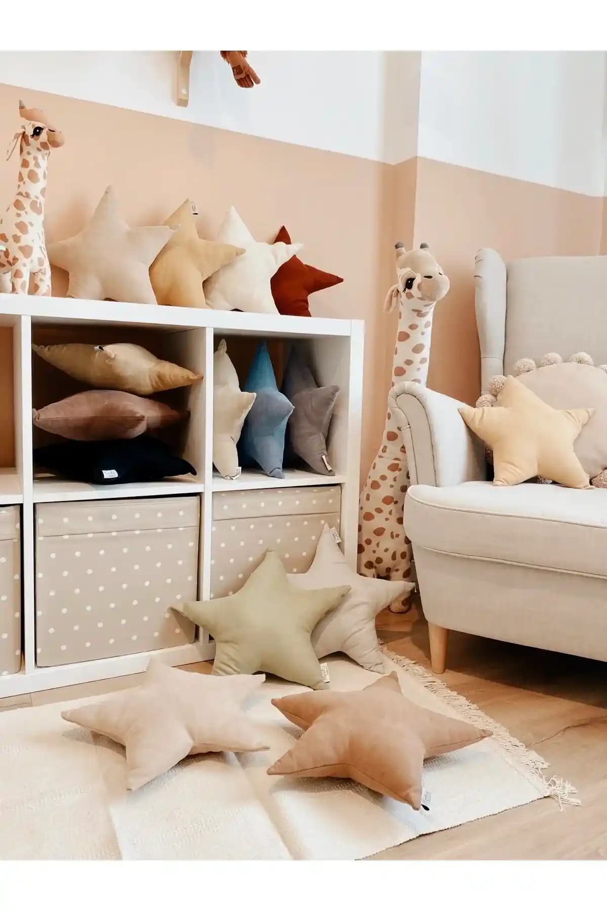 Çocuk Odası İçin Masalsı Dekoratif Yastıklar: Hayal Gücünü Geliştiren Tasarımlar ve Güvenlik İpuçları