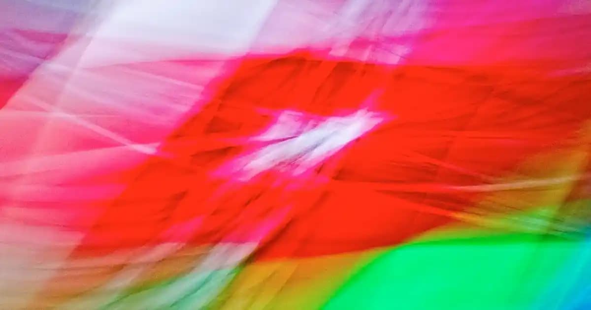 Dayanıklı ve Fonksiyonel TV Sehpası Tasarımı: Malzeme Seçimi ve Teknik Detaylar